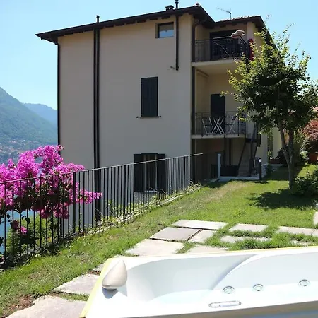 Apartmán Simo House Stunning View Balcony Ac