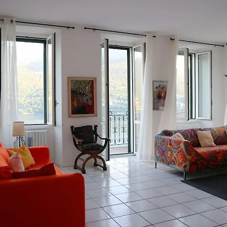 Simo House/ Stunning View/ Balcony Appartamento Carate Urio