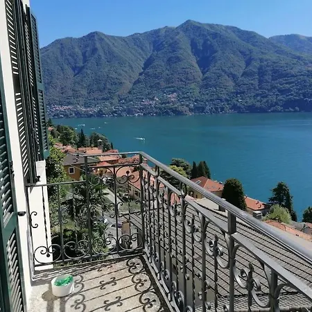 Simo House/ Stunning View/ Balcony Appartamento *